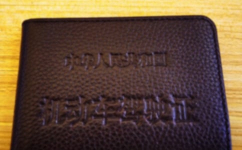 ѧ�������յ���Ĭ˵˵