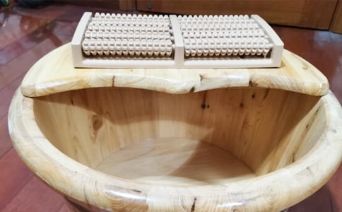冬季用醋泡脚的好处有哪些呢