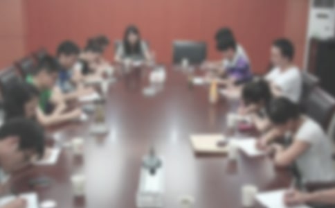 ͨѶԱ�����ĵ���ᣨ��ѡ15ƪ��